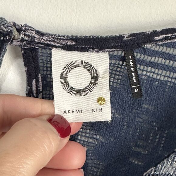 Anthropologie Akemi Kin Top M Marcella Lace Up Scoop Neck Boho Bell Sleeve - Picture 7 of 13